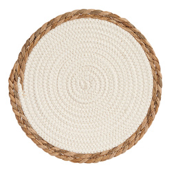 Tányéralátét, tengeri fűből szőtt szélekkel.