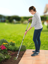 Teleszkópos nyéllel ellátott gyomeltávolító