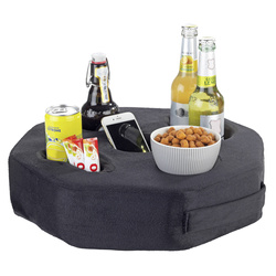 Ital tartó a kanapén