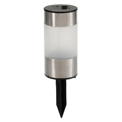 Földbe szúrható napenergia lámpa kertbe