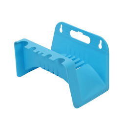 Kerti tömlő tartó, falra szerelhető.