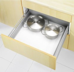 Csúszásgátló szőnyeg konyhai szekrényekhez és fiókokhoz, védőalátét edényekhez - WENKO, 3-as minta