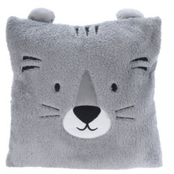 Állatos plüsspárna, füllel, 43 x 43 cm