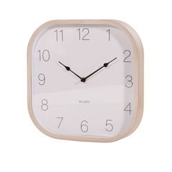 Fa hatású keretes óra