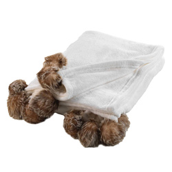 Puha SNOWY plüss takaró pomponokkal, 125 x 150 cm