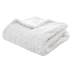 180 x 230 cm-es ágytakaró, szőrös textúrával, Atmosphera, fehér