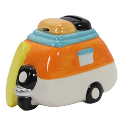 Színes kerámia malacpersely utazási motívummal