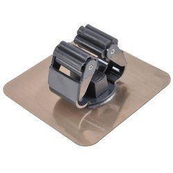 Öntapadó seprűtartó, 9 x 9 cm