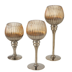 Üvegből készült gyertyatartók, magas poharak, különböző magasságok, 3 darab.