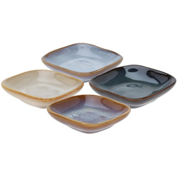 Uzsonnatálak készlet különböző színekben, 4 db.