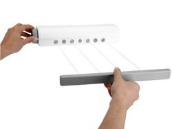 Automatikusan visszahúzható szárítókötelező.